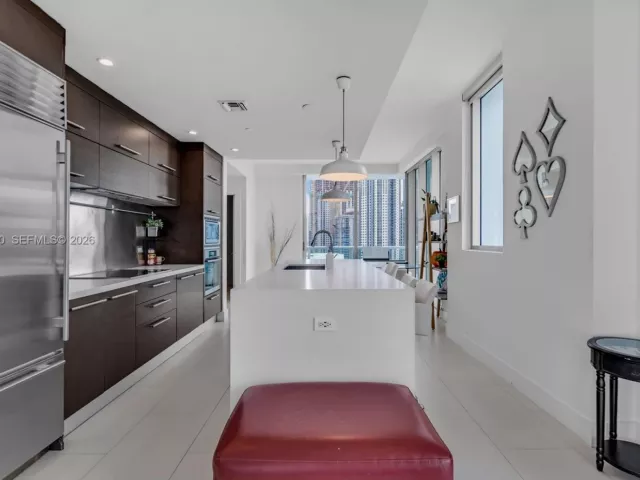 Продажа квартиры #2312 - фото 6928077