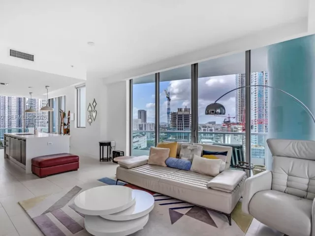 Продажа квартиры #2312 - фото 6928070