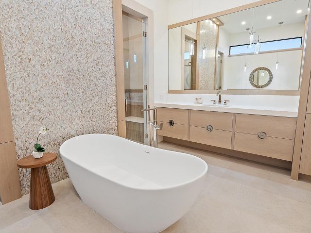 Продажа дома по адресу 247 Seville Road - фото 6932680