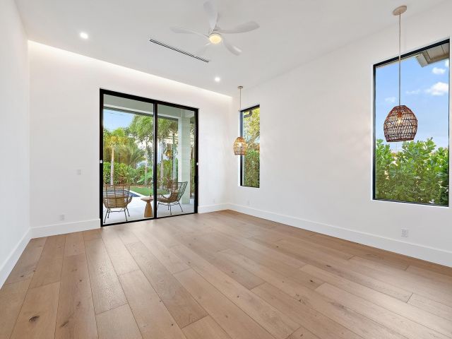 Продажа дома по адресу 247 Seville Road - фото 6932682