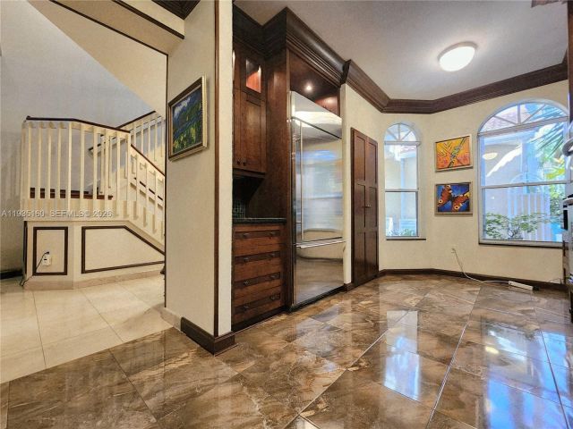 Дом в аренду по адресу 21028 NE 34th Ct 21028 - фото 6932964