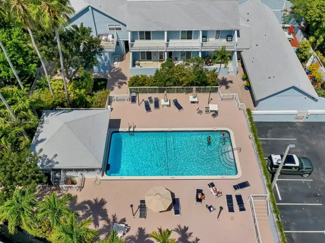 Продажа дома по адресу 798 Crandon Blvd 16-C - фото 6931522