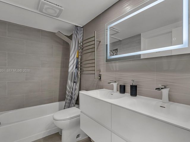 Продажа дома по адресу 798 Crandon Blvd 16-C - фото 6931527