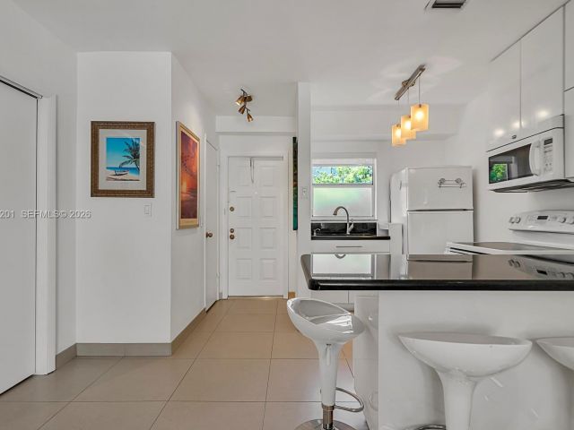 Продажа дома по адресу 798 Crandon Blvd 16-C - фото 6931536