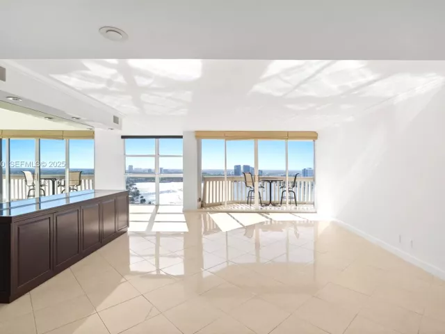 Продажа квартиры #3002 - фото 6936565