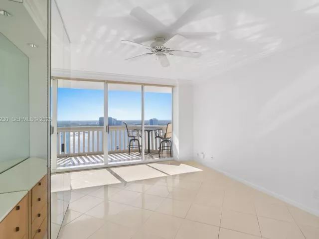 Продажа квартиры #3002 - фото 6936558