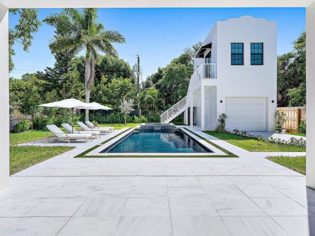 Продажа дома по адресу 250 Plymouth Road - фото 6932175