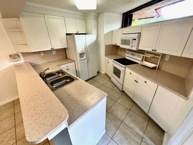 Дом в аренду по адресу 8081 Severn Drive D - фото 6929389