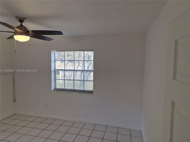 Продажа дома по адресу 9201 SW 43rd Ter - фото 7438400