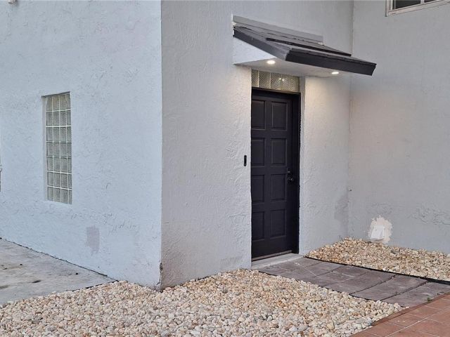 Дом в аренду по адресу 14402 SW 111th St 14402 - фото 7504431