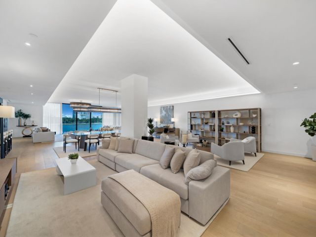 Продажа квартиры #6823 - фото 6931409