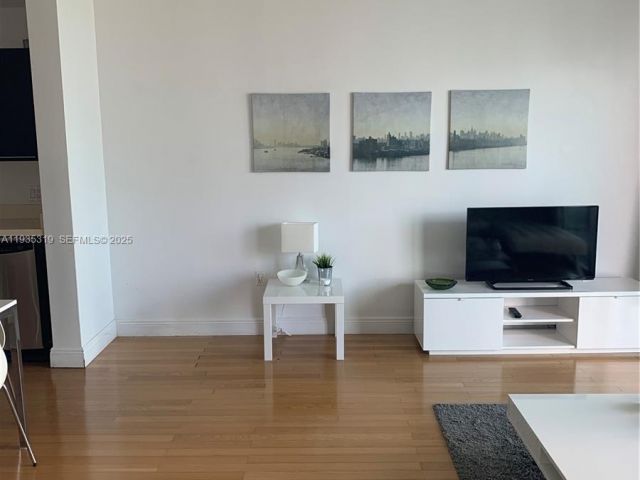 Продажа квартиры #1211 - фото 7513215