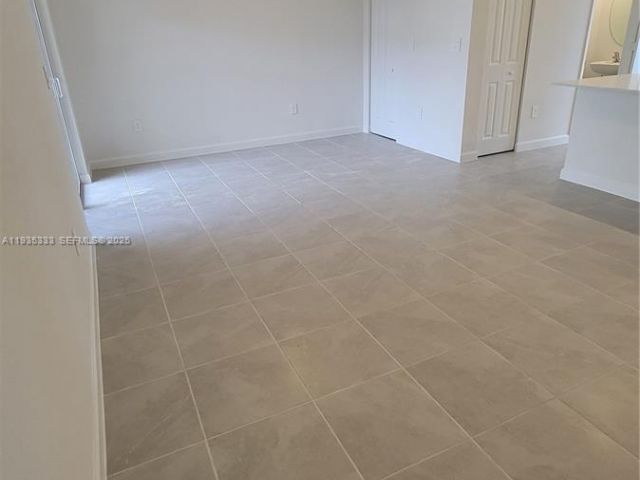 Дом в аренду по адресу 26430 SW 148th Ct 26430 - фото 7462128