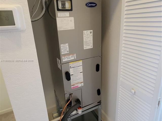 Дом в аренду по адресу 26430 SW 148th Ct 26430 - фото 7462135