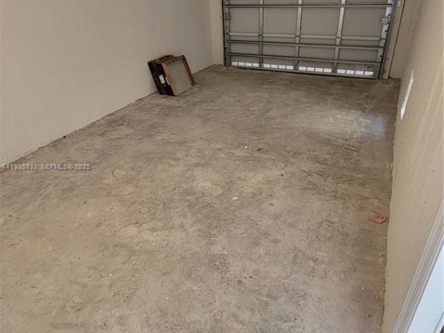 Дом в аренду по адресу 26430 SW 148th Ct 26430 - фото 7462140