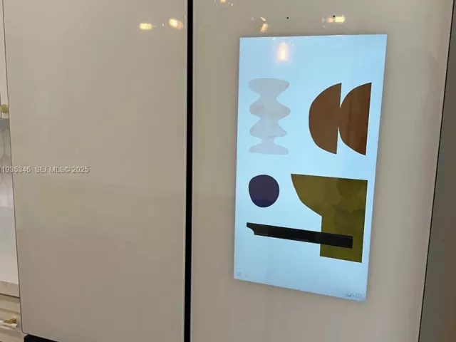 Продажа дома по адресу 708 SE 3rd Ave Ext 201 - фото 6930078