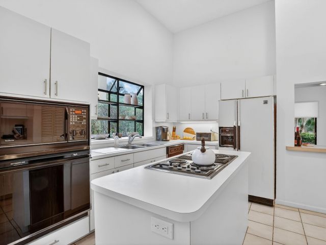 Продажа дома по адресу 23045 Via Stel - фото 6933456