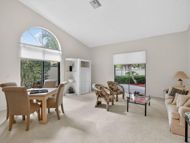 Продажа дома по адресу 23045 Via Stel - фото 6933463