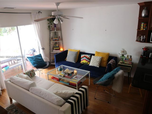 Продажа дома по адресу 798 Crandon Blvd 13-C - фото 6930017