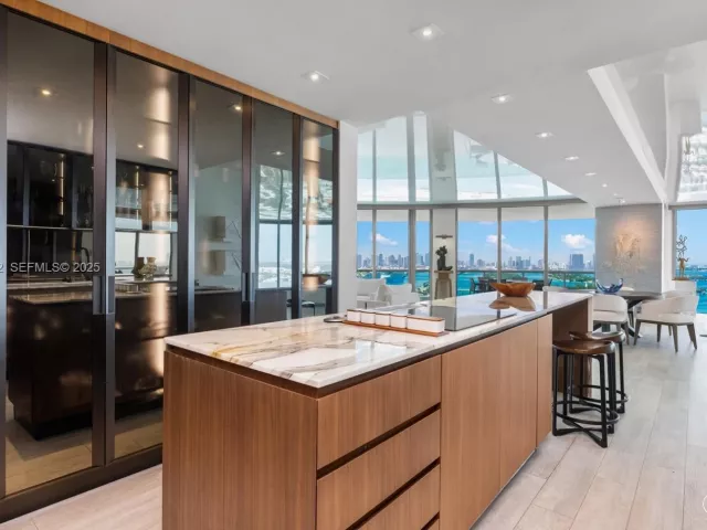 Продажа квартиры #3501 - фото 6931209