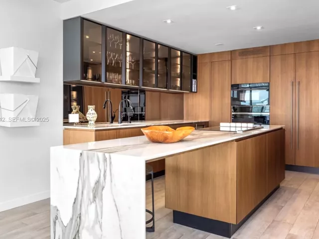 Продажа квартиры #3501 - фото 6931211