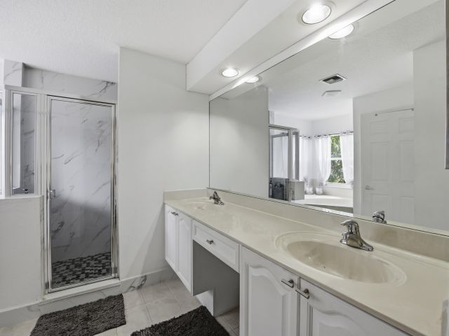 Продажа дома по адресу 4162 Winnipeg Way - фото 6933633