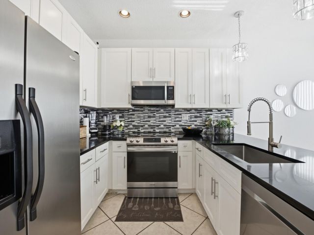 Продажа дома по адресу 4162 Winnipeg Way - фото 6933644