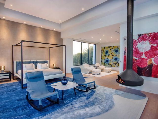 Продажа дома по адресу 6315 S Flagler Drive - фото 6932243