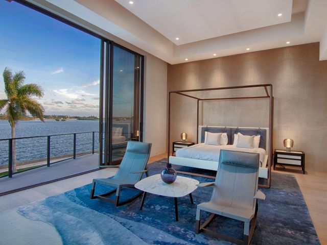 Продажа дома по адресу 6315 S Flagler Drive - фото 6932244