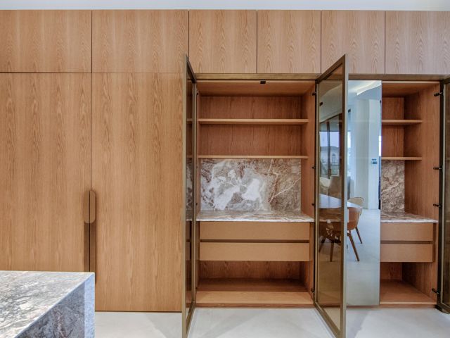 Продажа дома по адресу 6315 S Flagler Drive - фото 6932253