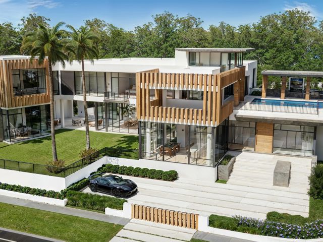 Продажа дома по адресу 6315 S Flagler Drive - фото 6932258