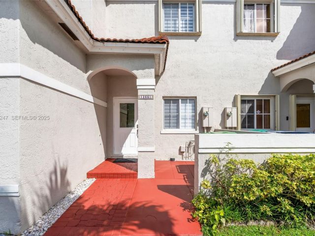 Продажа дома по адресу 12661 SW 143rd Ln 12661 - фото 7522591