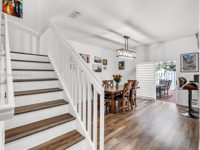 Продажа дома по адресу 12661 SW 143rd Ln 12661 - фото 7522594