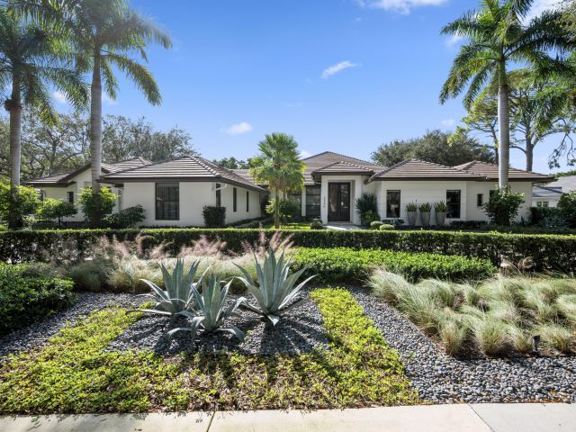 Продажа дома по адресу 2350 NW 43rd Street - фото 6937604