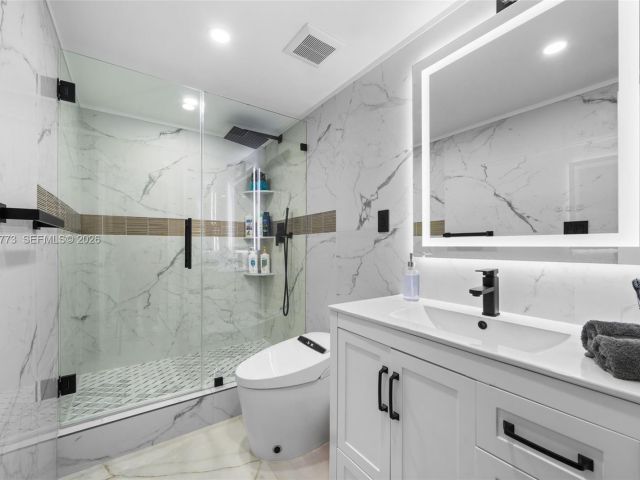 Продажа квартиры #826 - фото 6932660