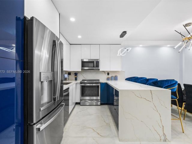 Продажа квартиры #826 - фото 6932674