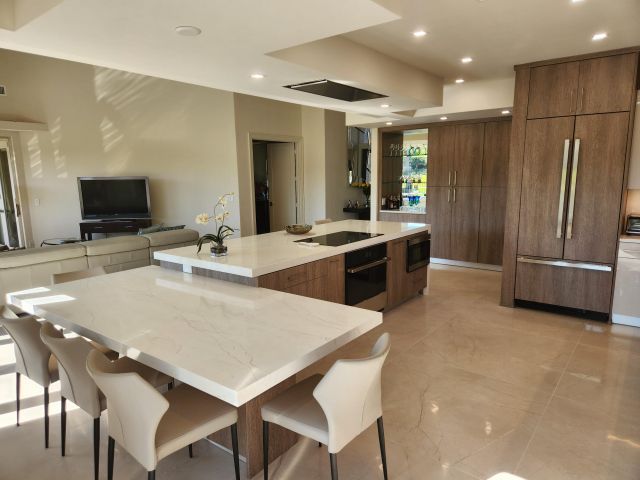 Дом в аренду по адресу 5480 NW 41st Terrace - фото 6932512