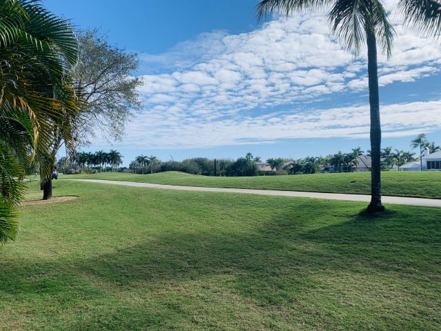 Дом в аренду по адресу 5480 NW 41st Terrace - фото 6932516