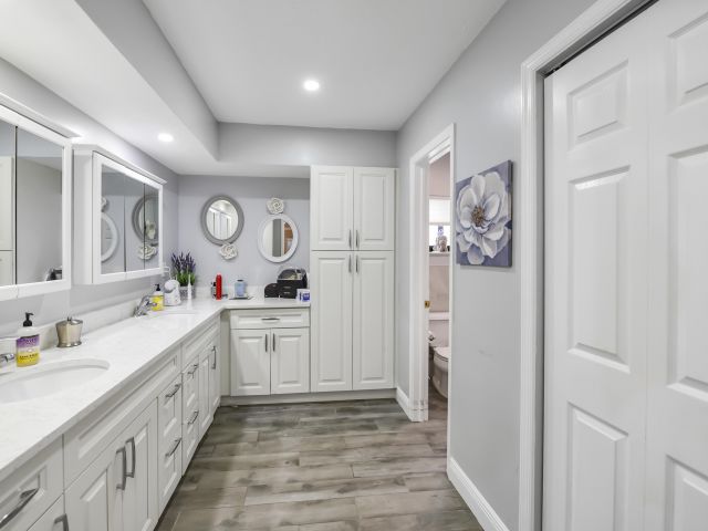 Продажа дома по адресу 6413 Casabella Lane - фото 6932767