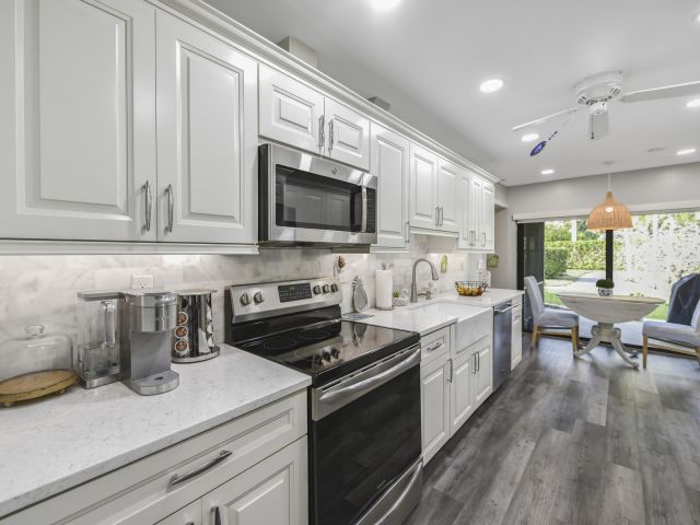 Продажа дома по адресу 6413 Casabella Lane - фото 6932772