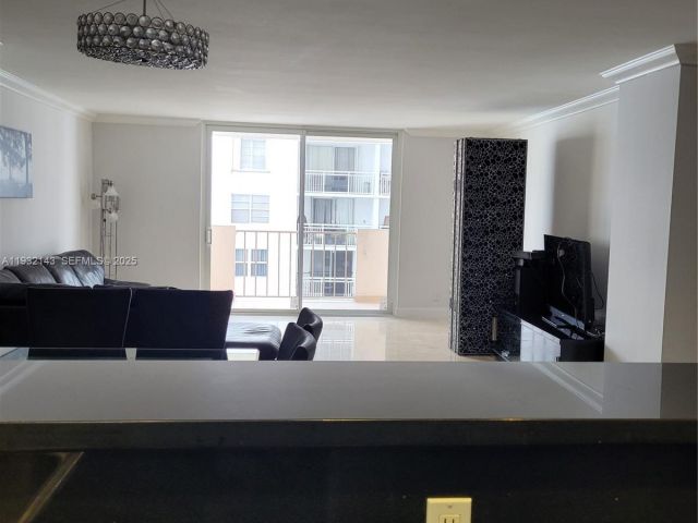 Продажа квартиры #7B - фото 7500236