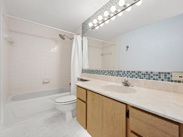 Дом в аренду по адресу 7117 71st Way - фото 6933324