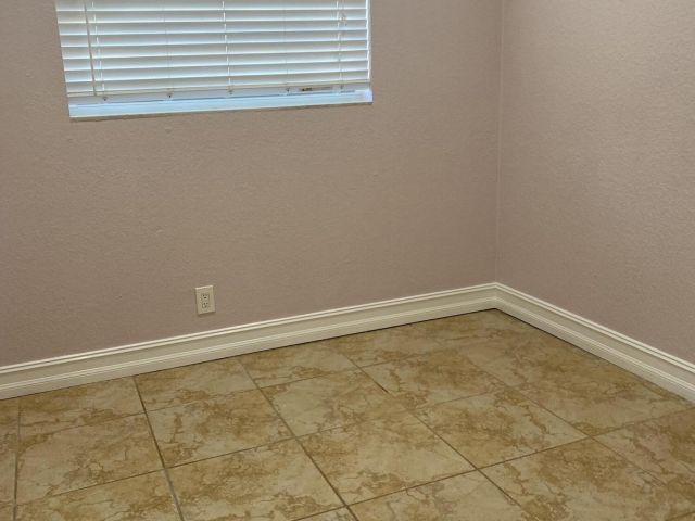 Дом в аренду по адресу 3436 Housatonic Drive S - фото 6933332