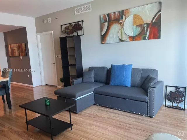 Продажа квартиры #1904 - фото 6938651