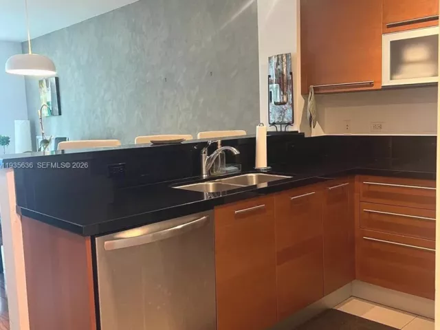 Продажа квартиры #1904 - фото 6938655