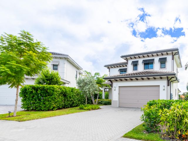 Дом в аренду по адресу 3018 Safflower Circle - фото 6934912