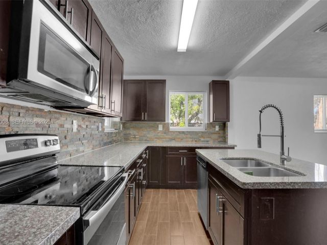 Дом в аренду по адресу 510 N 69th Ave 0 - фото 7514462