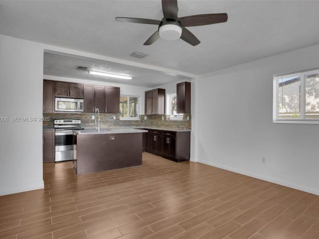 Дом в аренду по адресу 510 N 69th Ave 0 - фото 7514466