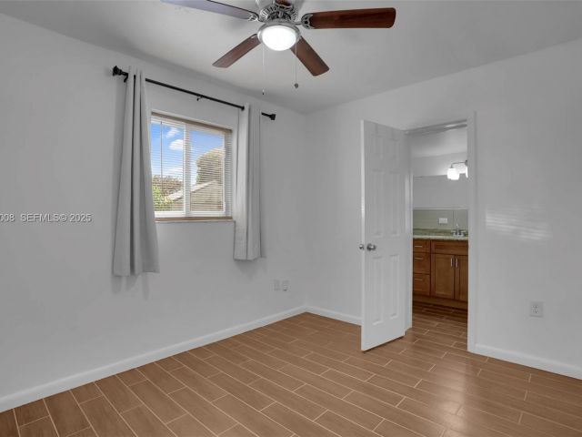 Дом в аренду по адресу 510 N 69th Ave 0 - фото 7514468