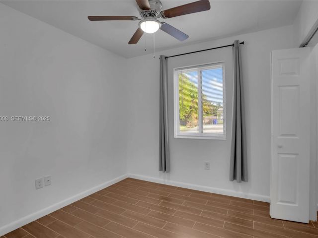 Дом в аренду по адресу 510 N 69th Ave 0 - фото 7514471